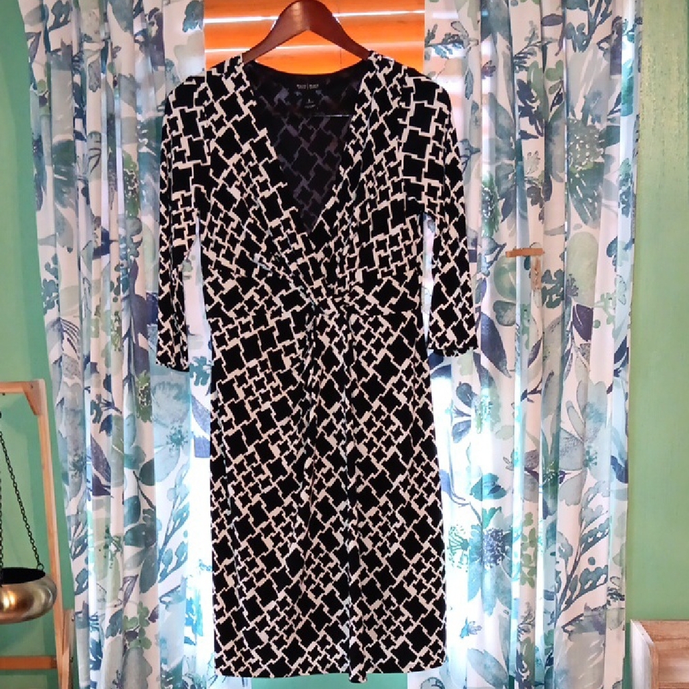White House Black Market Black and Cream Long Sleeve Dress